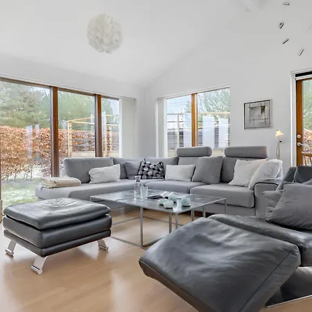 Vakantiehuis 3 Bedroom Cozy In