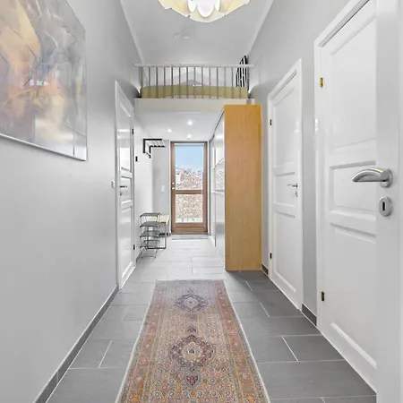 3 Bedroom Cozy In *