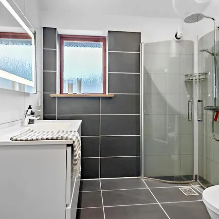 Vakantiehuis 3 Bedroom Cozy In