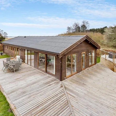 Vakantiehuis 3 Bedroom Cozy In Skibby